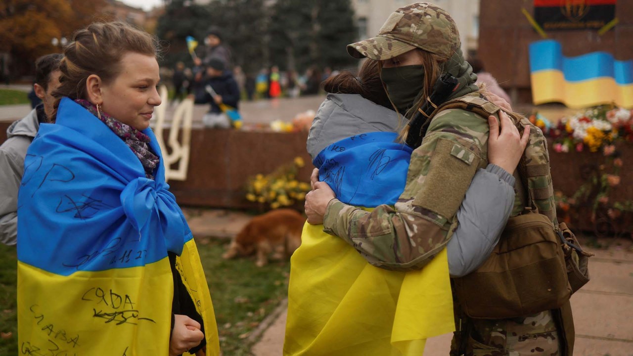 ‘Not humiliated,’ says Russia as Ukrainian soldiers retake Kherson amid celebrations 